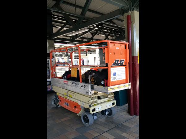 A scissor lift operator supplied by GBG Australia was extensively utilised during the Investigation.