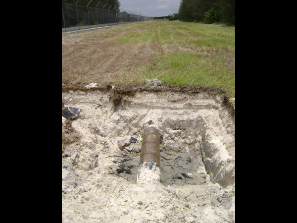 The 400MHz and the 200Mhz antenna being towed by a vehicle for the longitudinal lines.
